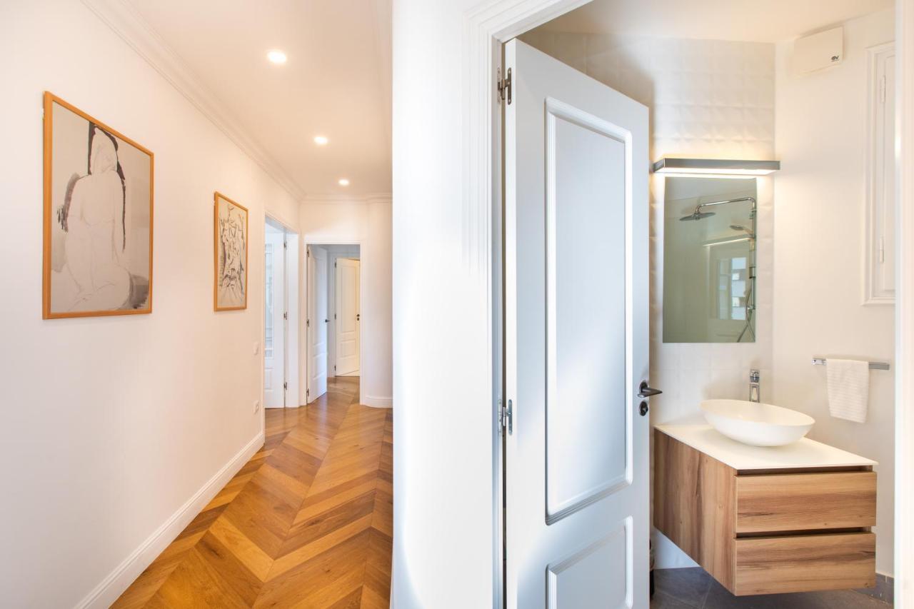 Majestic 4Br/4Bath Apartment In Sagrada Familia Area Barcelona Exterior foto