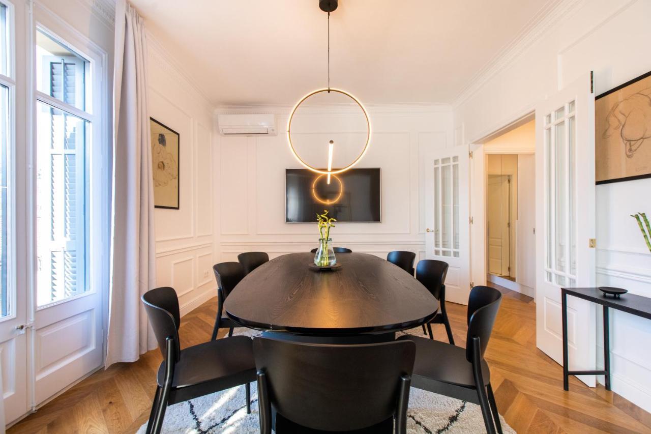 Majestic 4Br/4Bath Apartment In Sagrada Familia Area Barcelona Exterior foto