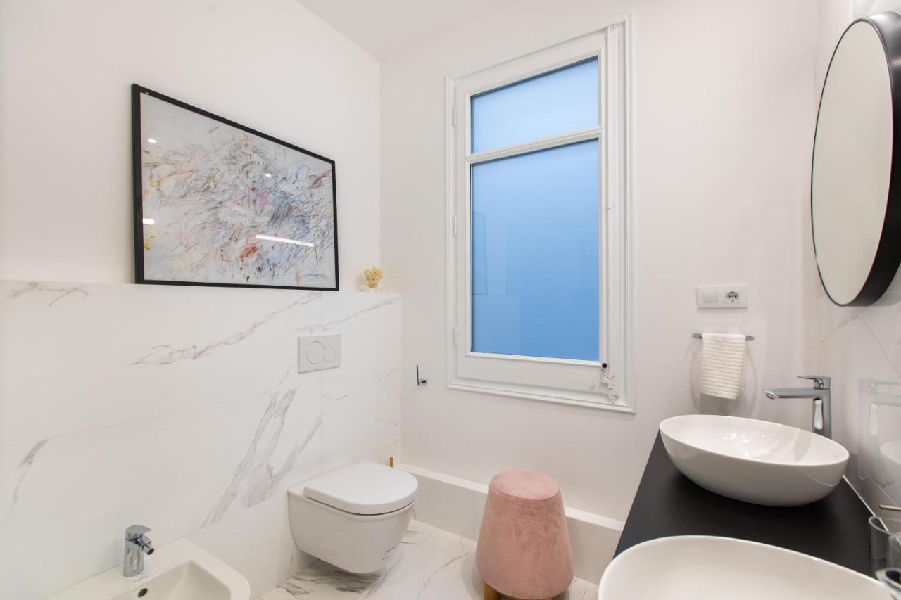 Majestic 4Br/4Bath Apartment In Sagrada Familia Area Barcelona Exterior foto